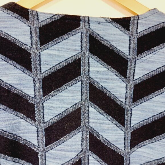 Parsley & Sage, Large, Blue Chevron Top/Wrap, Long Sleeve, Leight Weight, Cotton - Picture 6 of 12